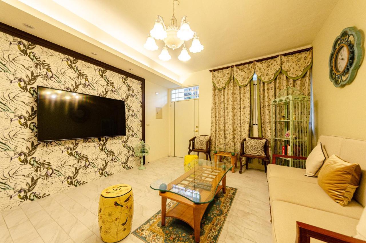 Puli Europe-Style Bnb Bagian luar foto