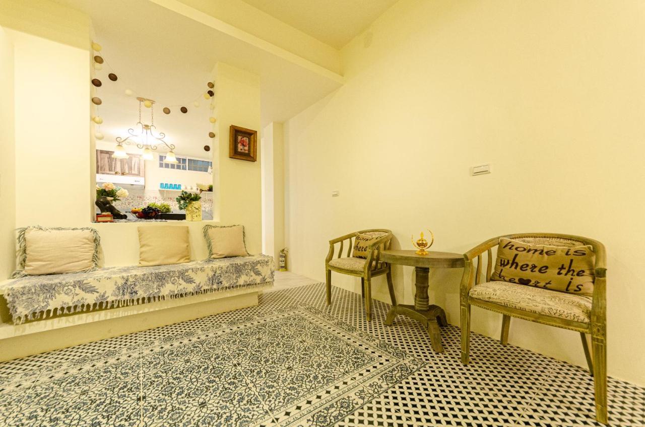 Puli Europe-Style Bnb Bagian luar foto